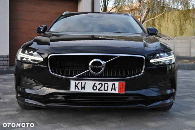 Volvo V90 D3 Momentum Pro - 20