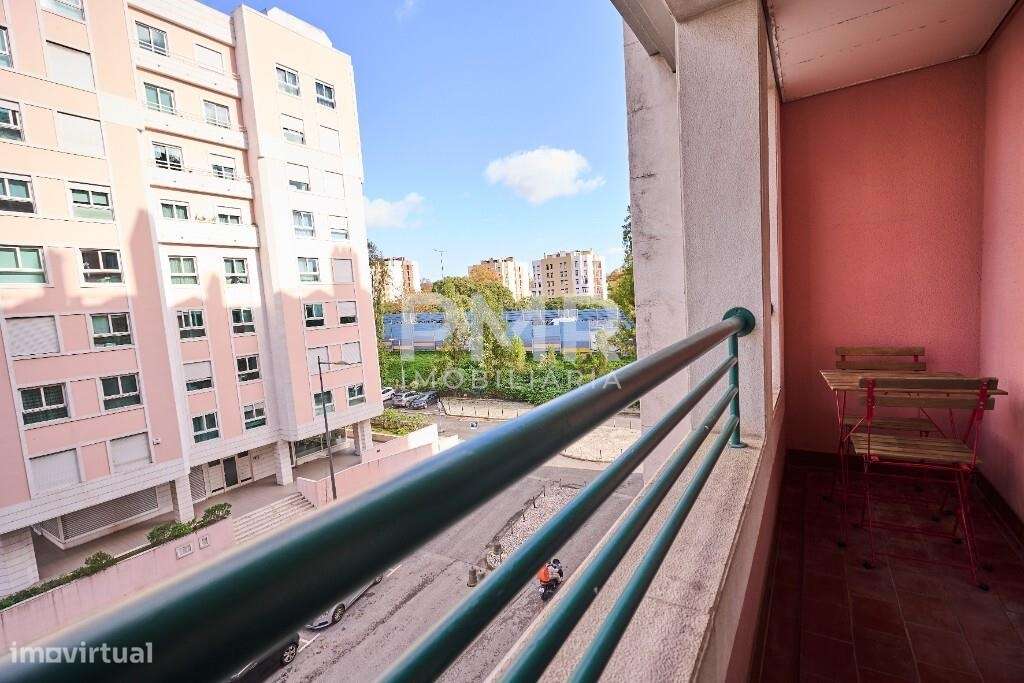Apartamento T3 no prestigiado Parque dos Príncipes – Telheiras-26