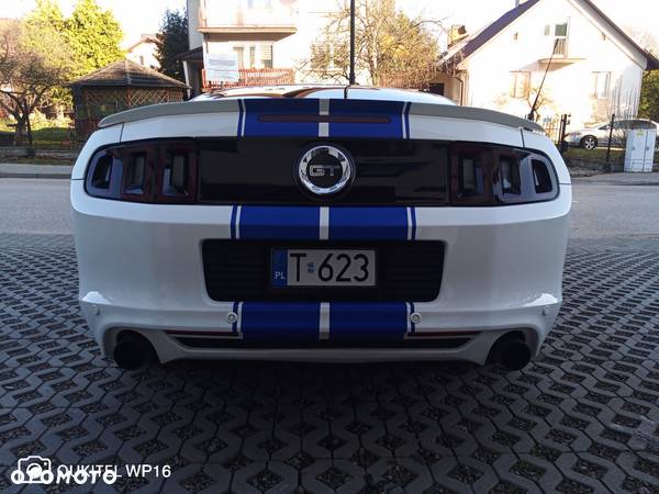 Ford Mustang 5.0 V8 GT Premium - 4