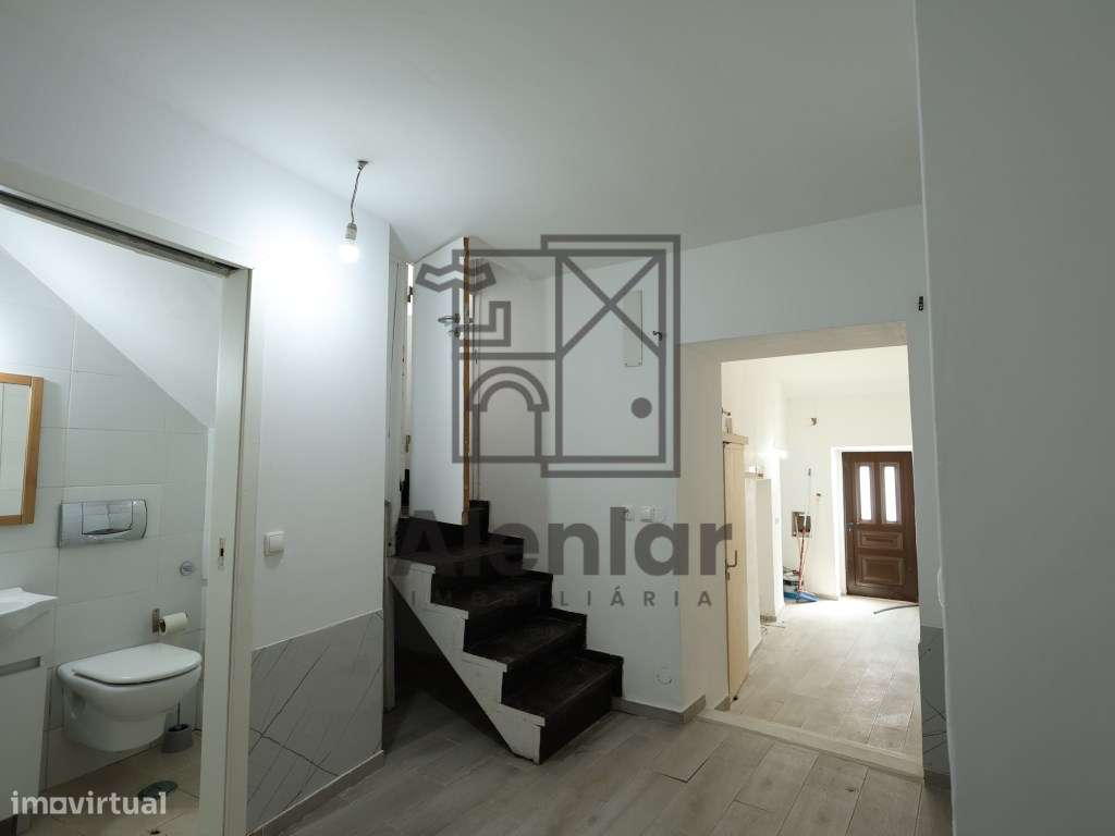Moradia T5 no Centro de Vila Franca de Xira-6