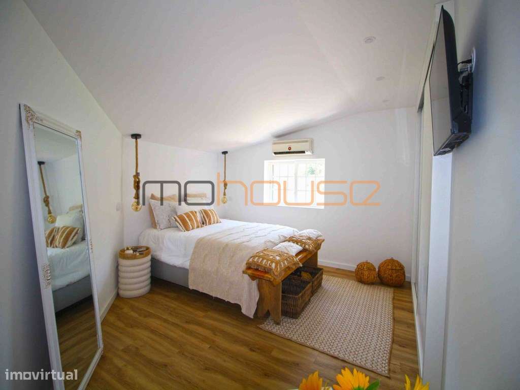 Quinta com Casa Remodelada e Antigo Moinho de Água Junto a Ribeiro-12