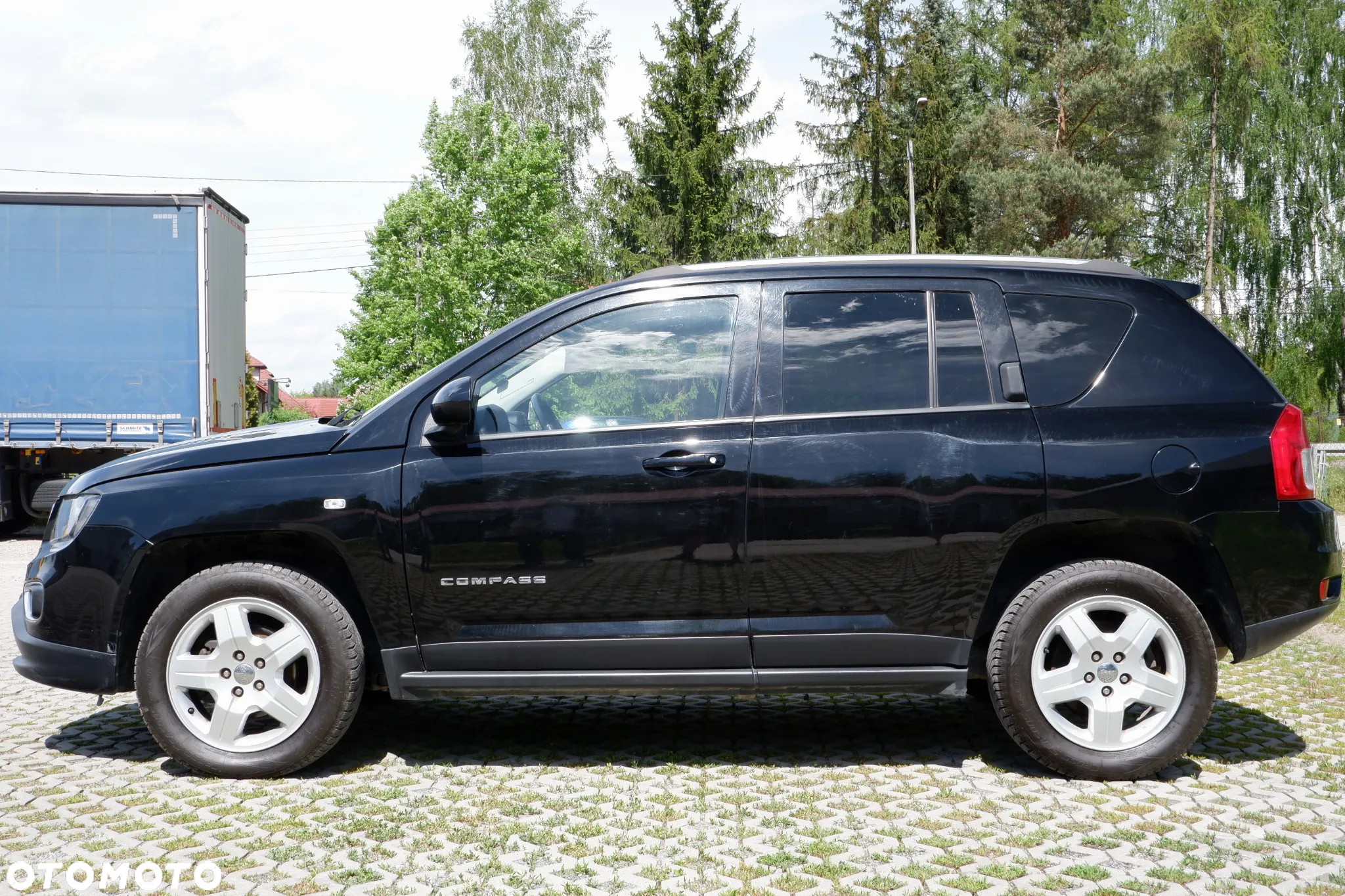 Jeep Compass - 33