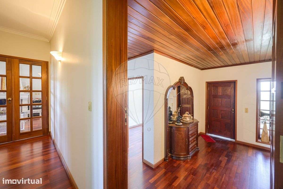 Moradia T3 | Anexo T1 | 628m2 | Lote 2140m2 | 10 min Centro Águeda-17