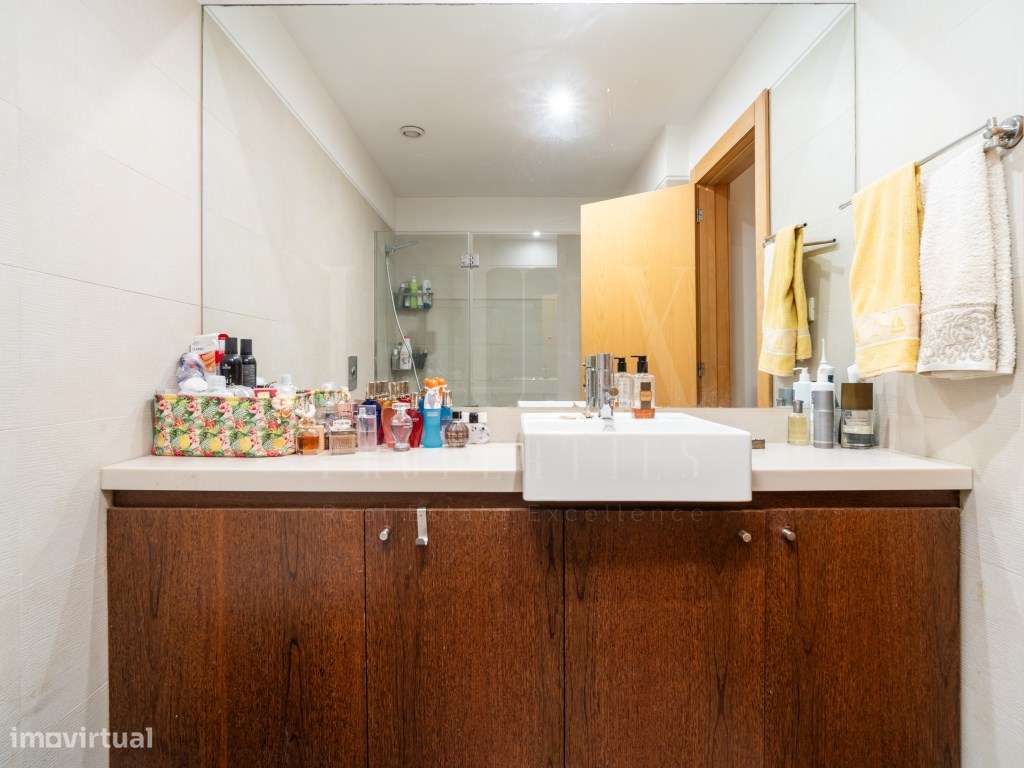 T2 PREMIUM À ROTUNDA DA BOAVISTA-12