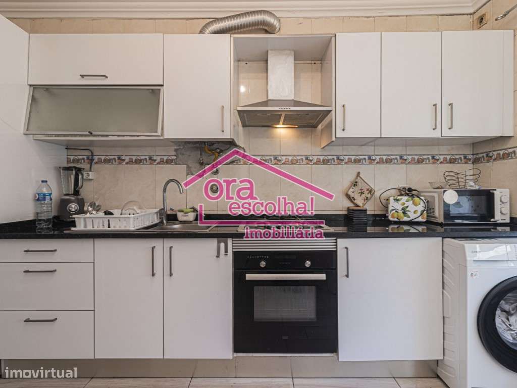 Apartamento T2 remodelado com 92 m2 nas Paivas!-5