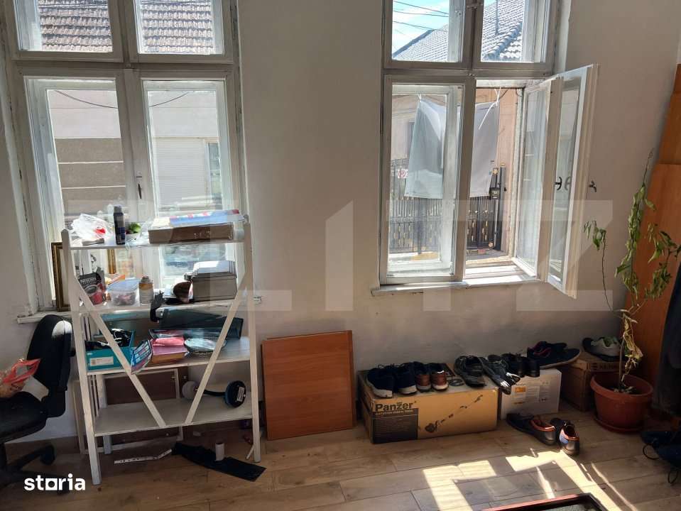 Casa de vanzare, cu 4 camere, 103 mp, zona semicentrala - Imagine principală: 4/4