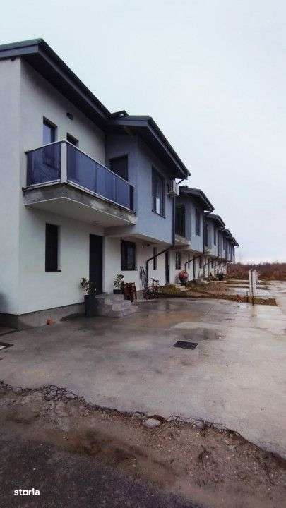 VAND 3 VILE 360MP+300MP CURTE+2 LOC PARCARE IN ZONA 1 DECEMBRIE IF-250 - Imagine principală: 1/11