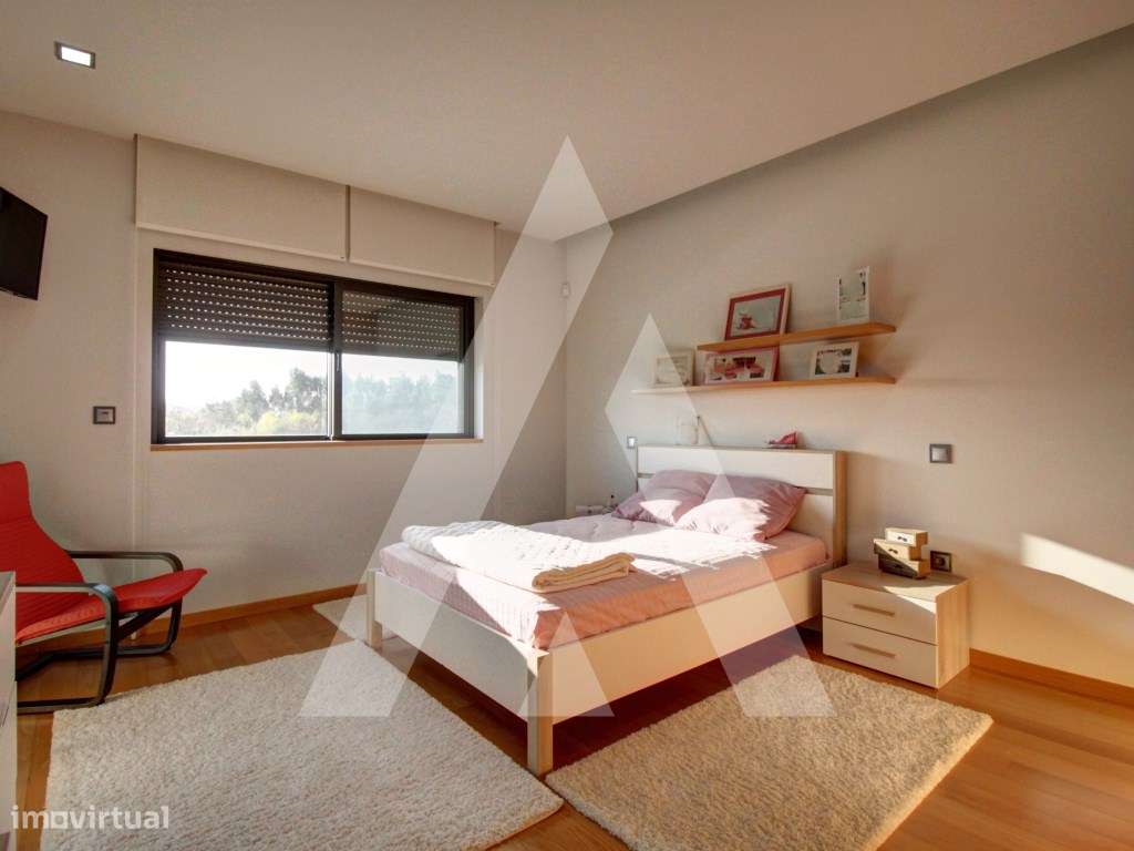 Moradia T4 de Luxo em Oliveira do Bairro-25