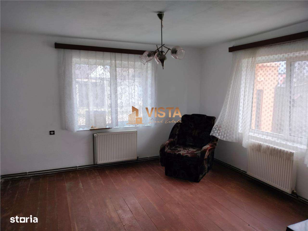 Oportunitate! Casa spatioasa cu teren generos, in Halchiu, Brasov - Imagine principală: 2/12