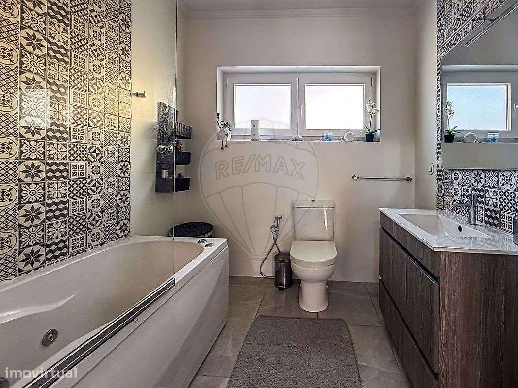 Moradia T4 para venda-13