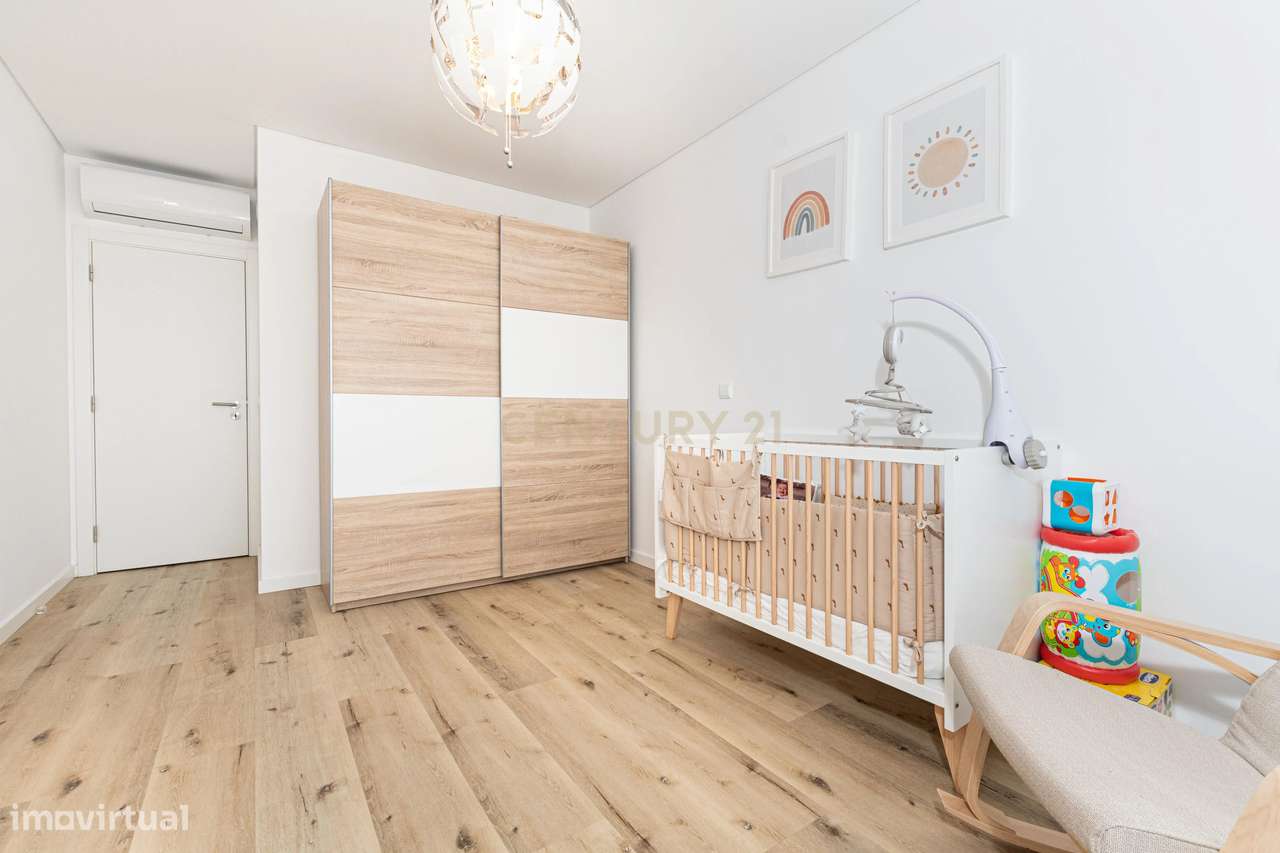 Elegante Apartamento T3 na Arruda dos Vinhos - Grande imagem: 4/6