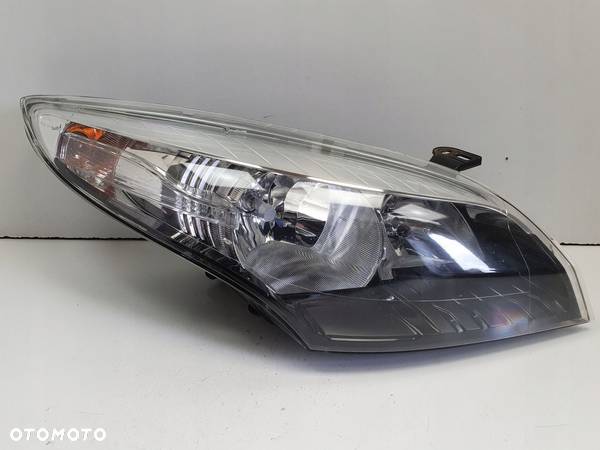 Renault Megane III LIFT COUPE PRZEDNIA LAMPA PRAWA - 1