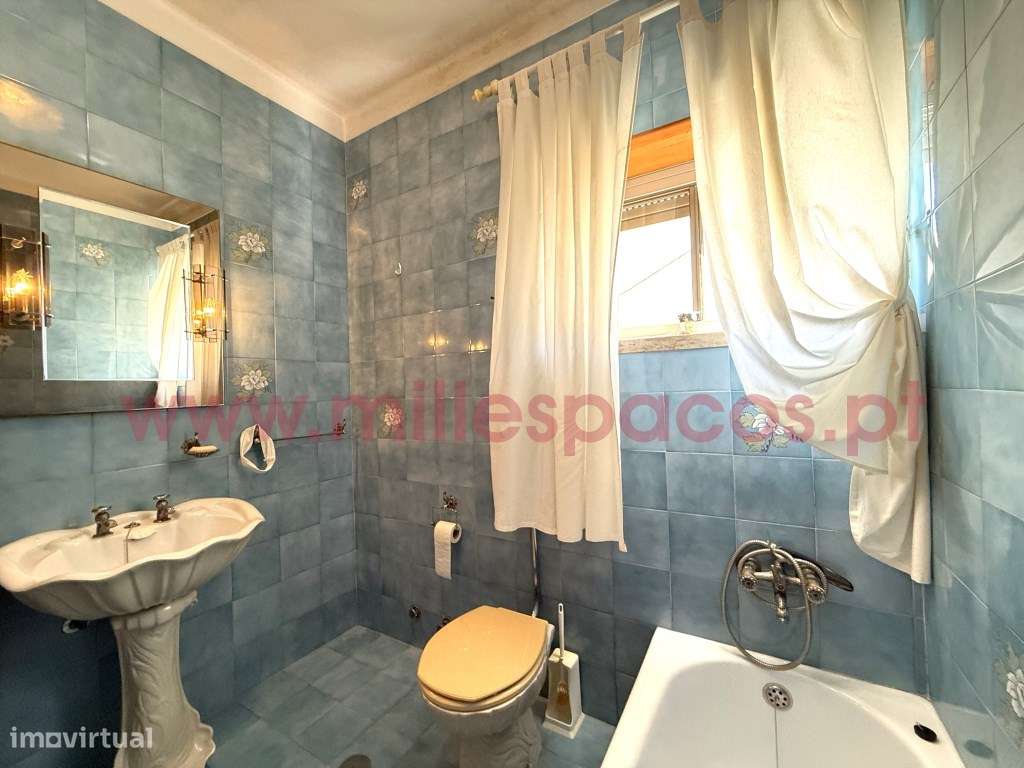 Moradia V6 com Garagem Centro da Cidade-38