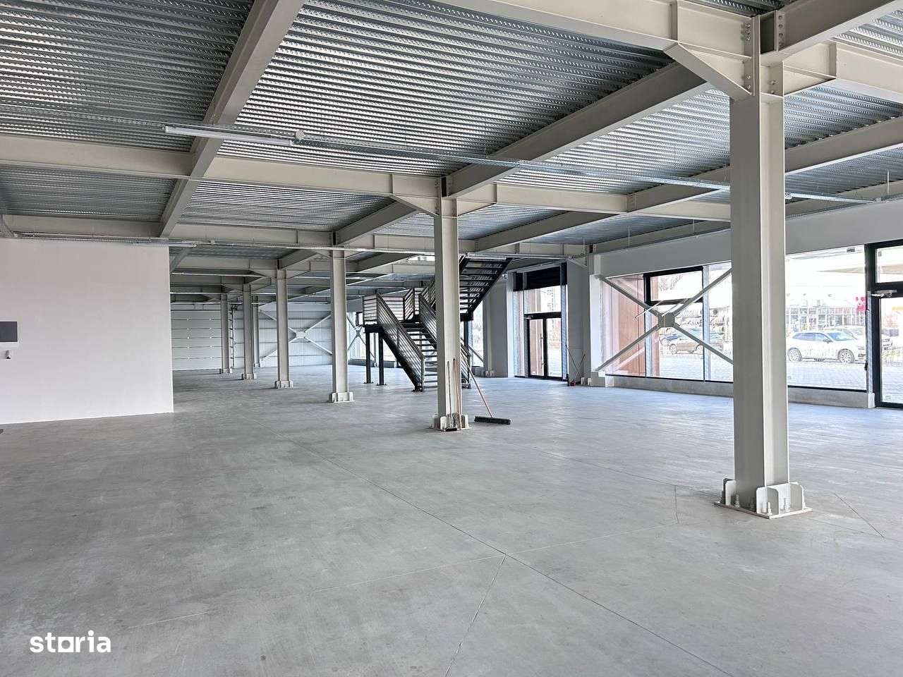 Spatiu Comercial - Showroom -Parter+1/2 Etaj- 940m2 - Zona Industriala - Imagine principală: 5/14