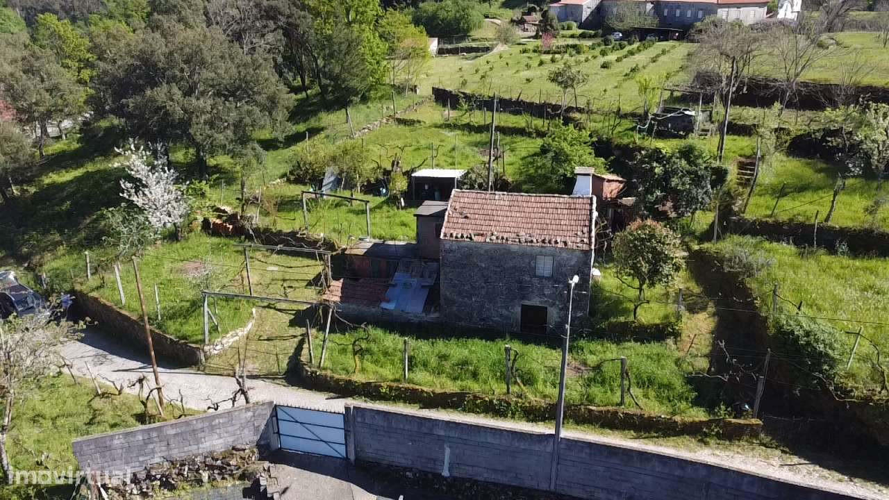 Moradia em granito p/ recuperar – Oliveira de Frades-30