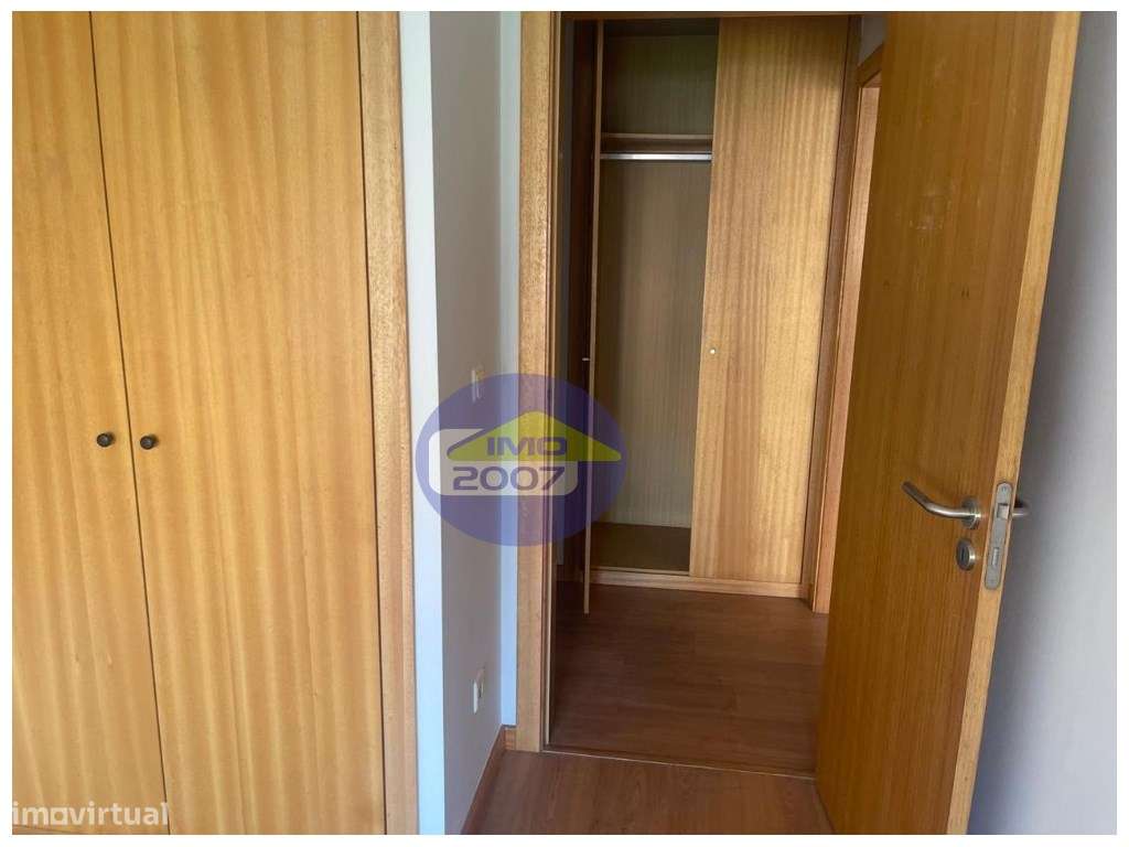 Apartamento T2 em Canelas-13