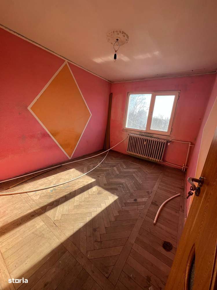 VAND 2 CAMERE M40 stradal bl-L ET 4 PRET 40.000 EURO-8