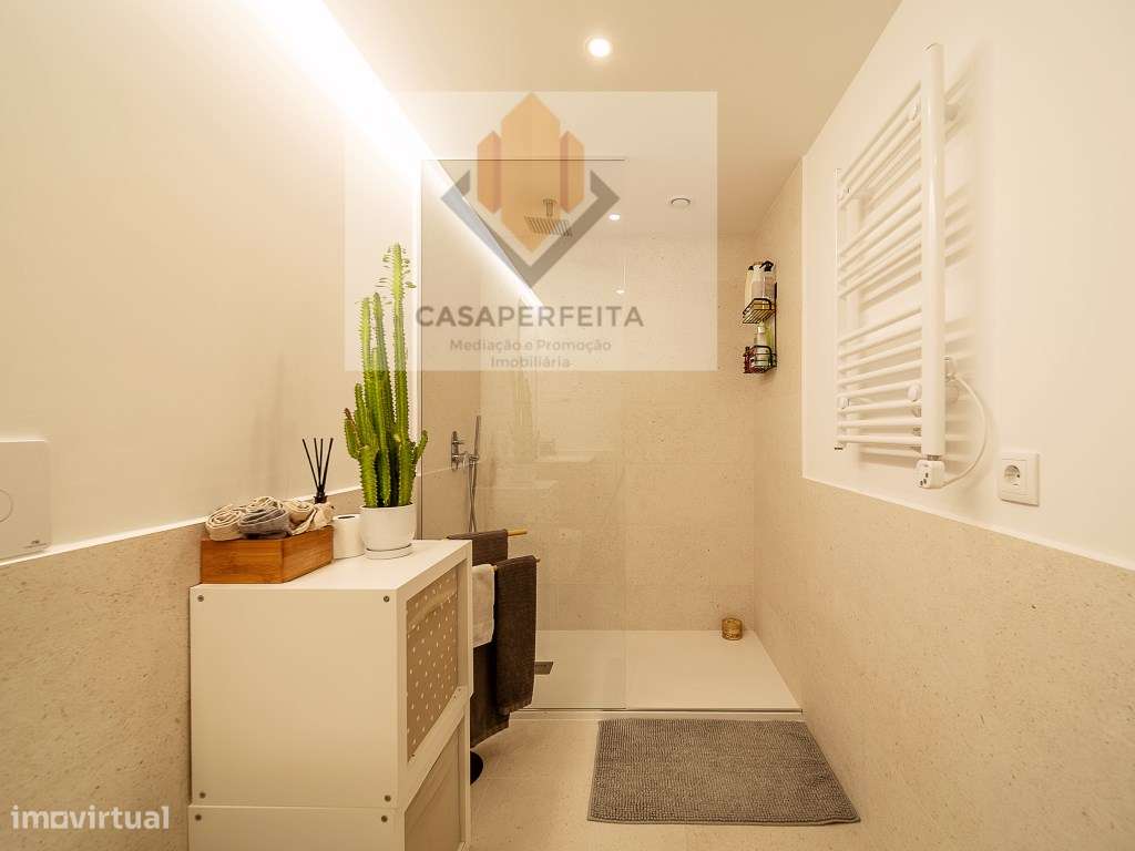 Fantástico T1 com Varanda Junto à Exponor - Leça da Palmeira-18