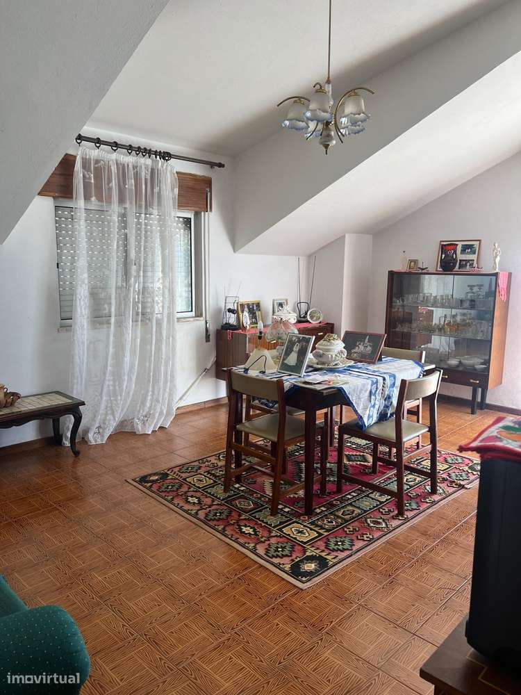 Moradia Isolada com vinha e lagar +  Garagem em Valdigem-18