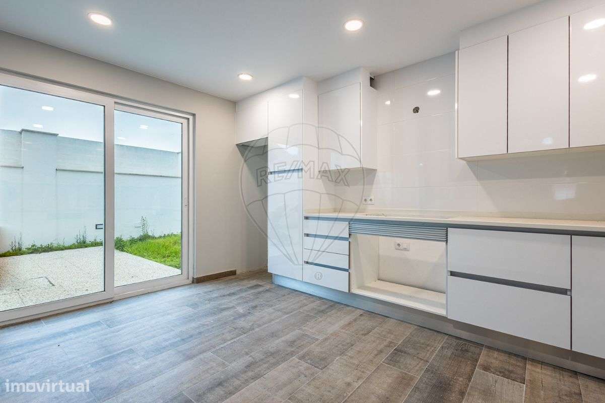 Moradia T8 para venda - Grande imagem: 3/41