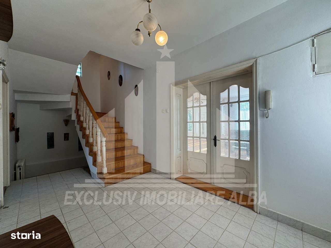 Casa individuala | Pensiune | 320 mp | 750 mp teren | Cetate - Imagine principală: 3/20