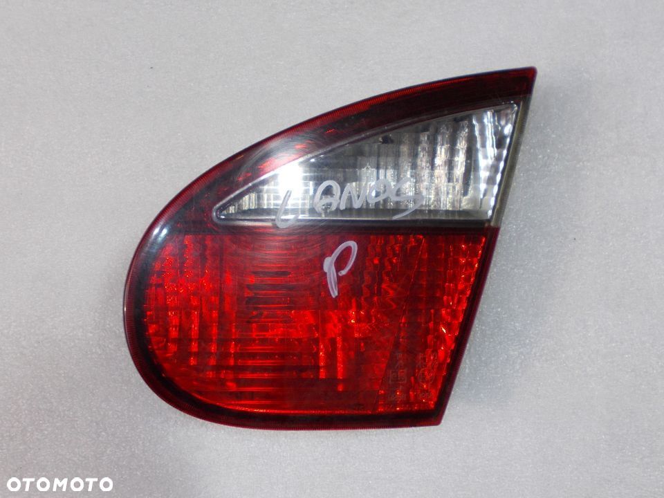Daewoo Lanos sedan - lampa tylna prawa w klapę - 1