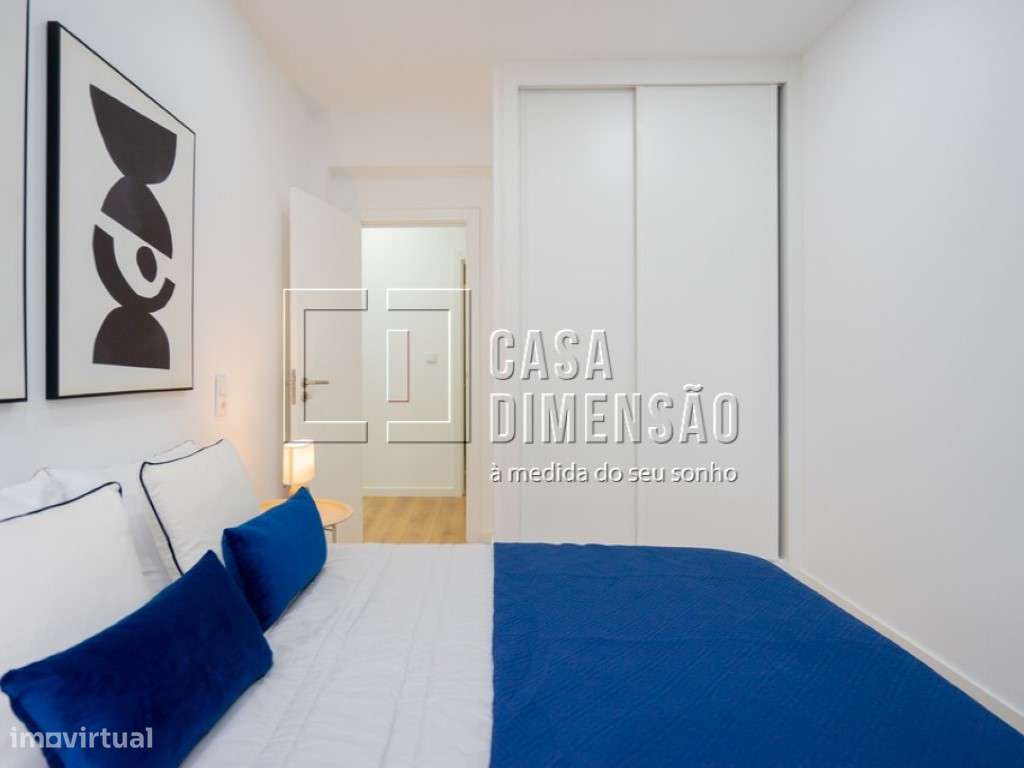 Apartamento de tipologia T3 com varanda, mobilado e equipado em Ben...-33