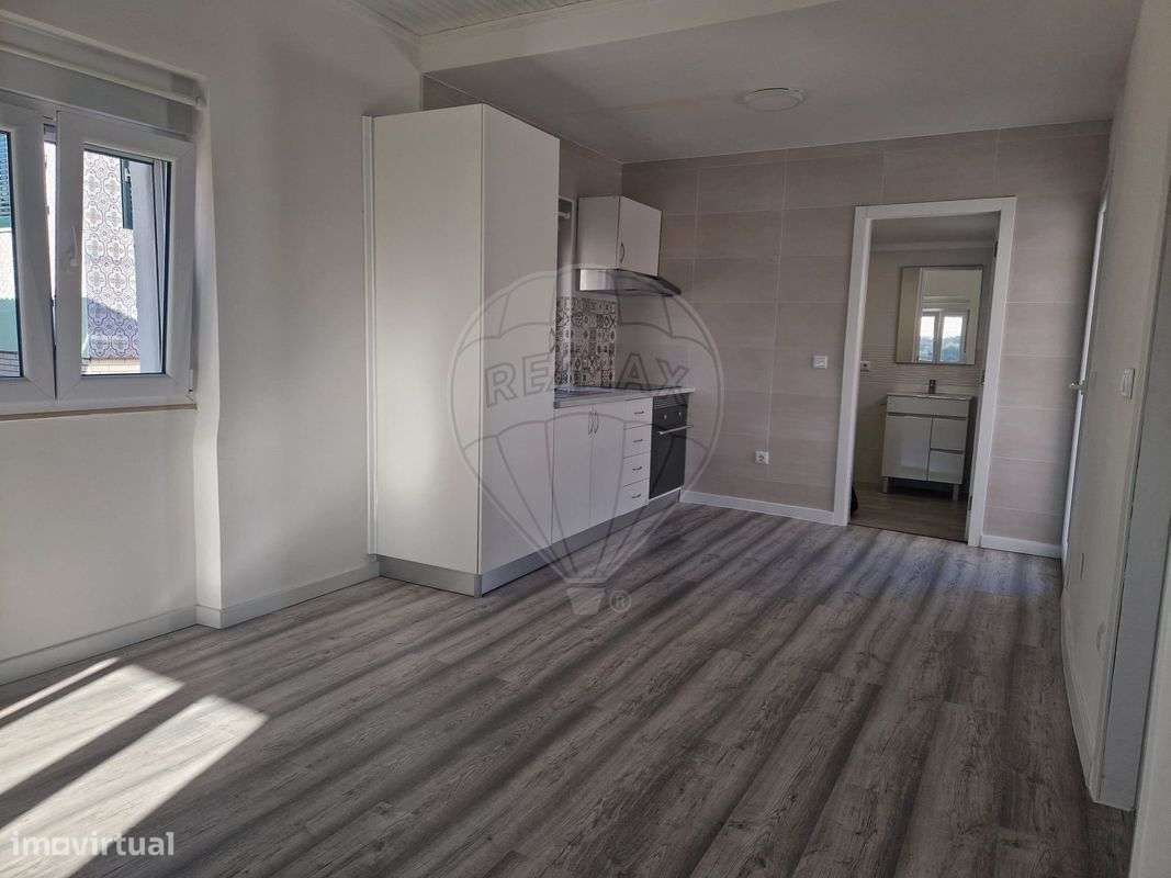 Moradia T2 para arrendamento - Grande imagem: 2/10