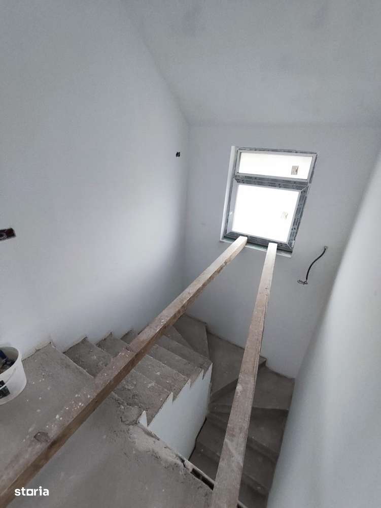 FARA COMISIOANE casa 5 camere 2 bai P+E+pod terasa beci camera tehnica-8