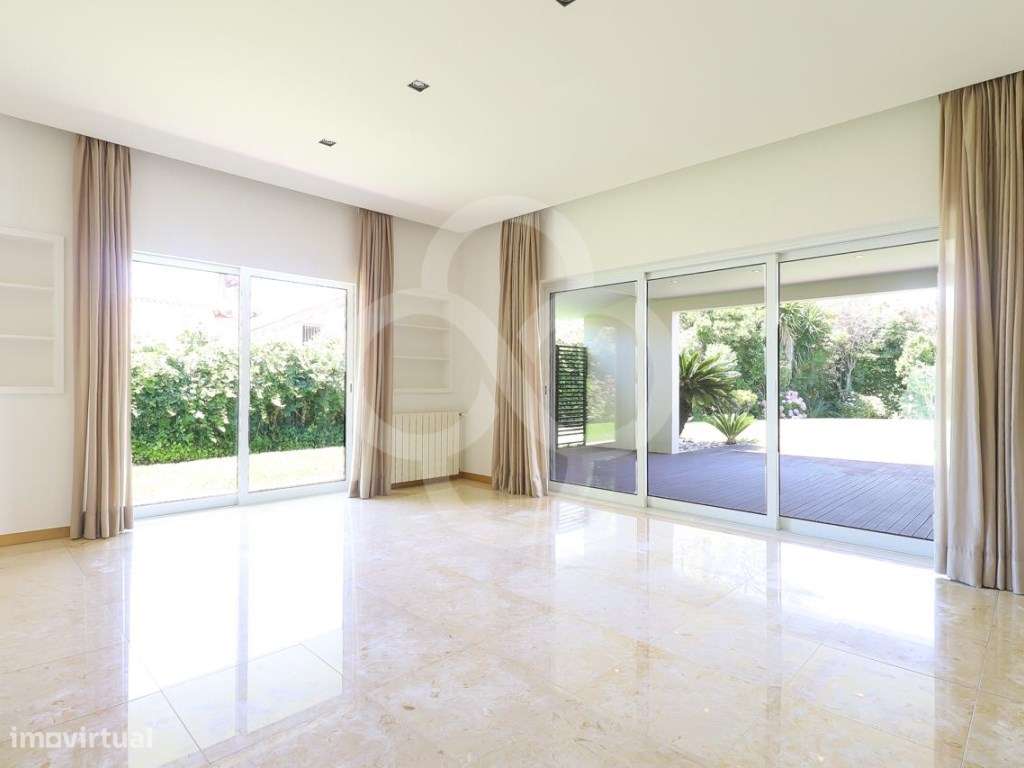 Moradia T6 com projeto aprovado Isolada no Estoril com piscina e ga...-28