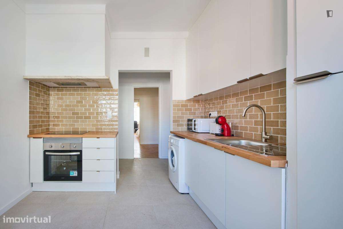 Quarto - localizado em Alvalade Lisbon - Grande imagem: 5/21