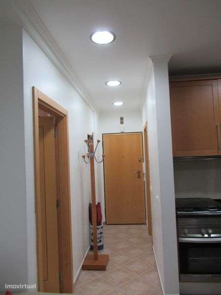 T1 Kitchenette Remodelado Mobilado Miratejo - Grande imagem: 4/12