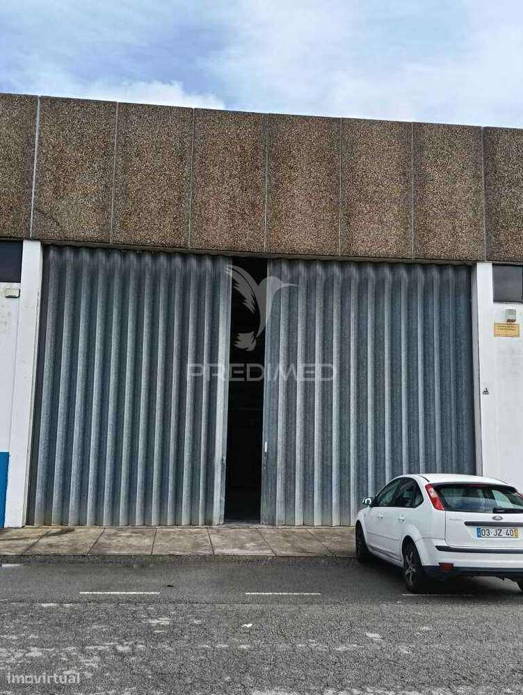 Armazém Industrial de 1735m2 na Zona Industrial da Maia - Grande imagem: 5/17