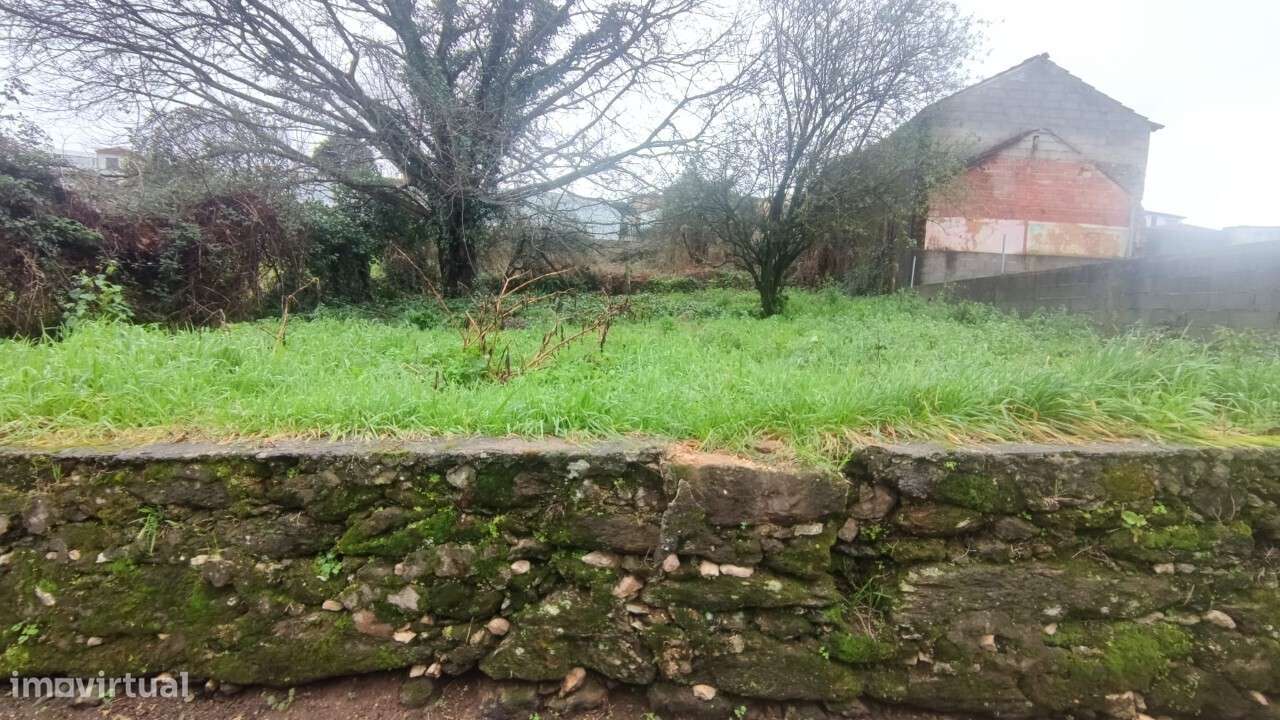 Terreno urbano em São João da Madeira - Grande imagem: 2/8