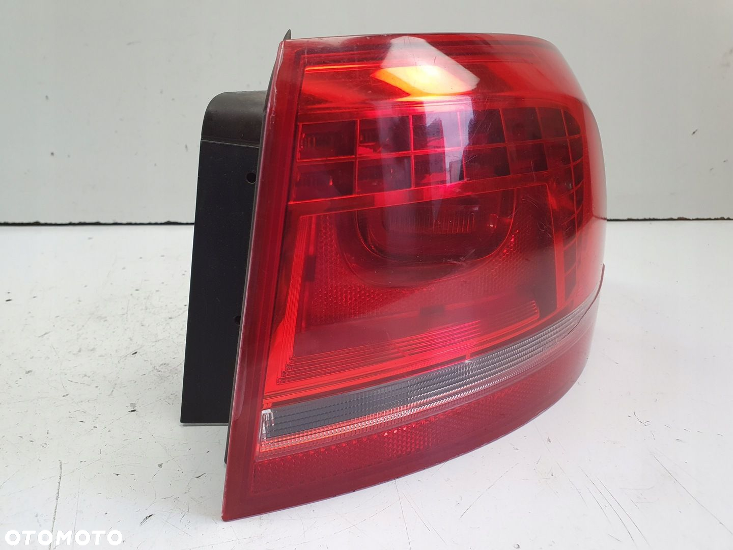 VW Passat B7 KOMBI TYLNA LAMPA PRAWA prawy tył LED - 3