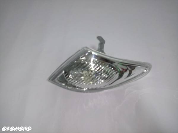 Lampa pozycyjna lewa Mazda Premacy 2002- - 1