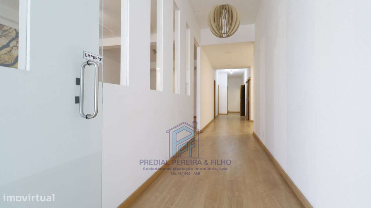 Estabelecimento - Baguim Monte / Alto da Serra/Próx. rotunda entrad... - Grande imagem: 3/19