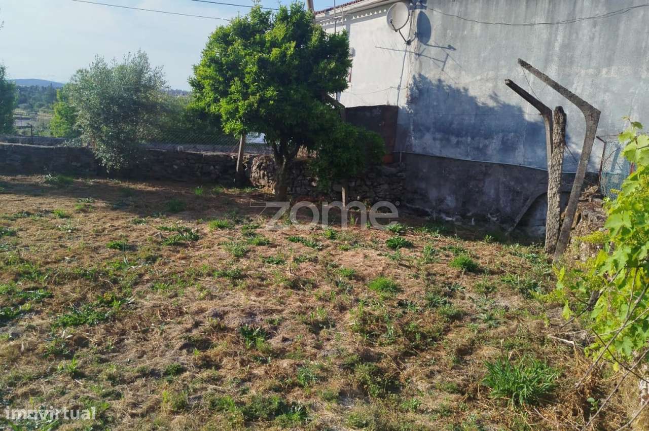 Moradia em Pedra com quintal em Matados, a 5 minutos Mangualde-7