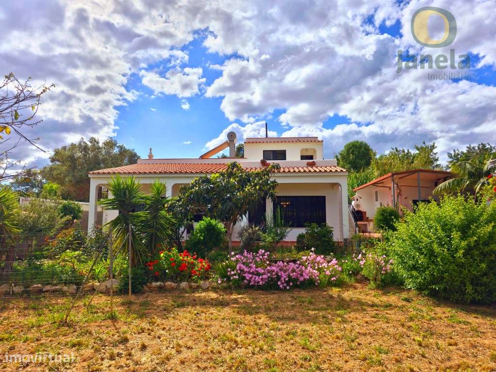 Moradia T3 com Estúdio, Espaços de Lazer e Horta Biológica - Um Ref... - Grande imagem: 4/48