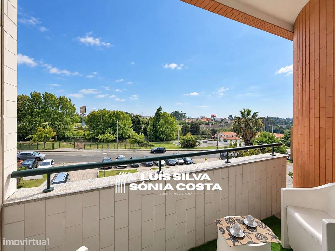 Apartamento T2+1 c/ Garagem Fechada & Duas Varandas | Santa Maria...-7