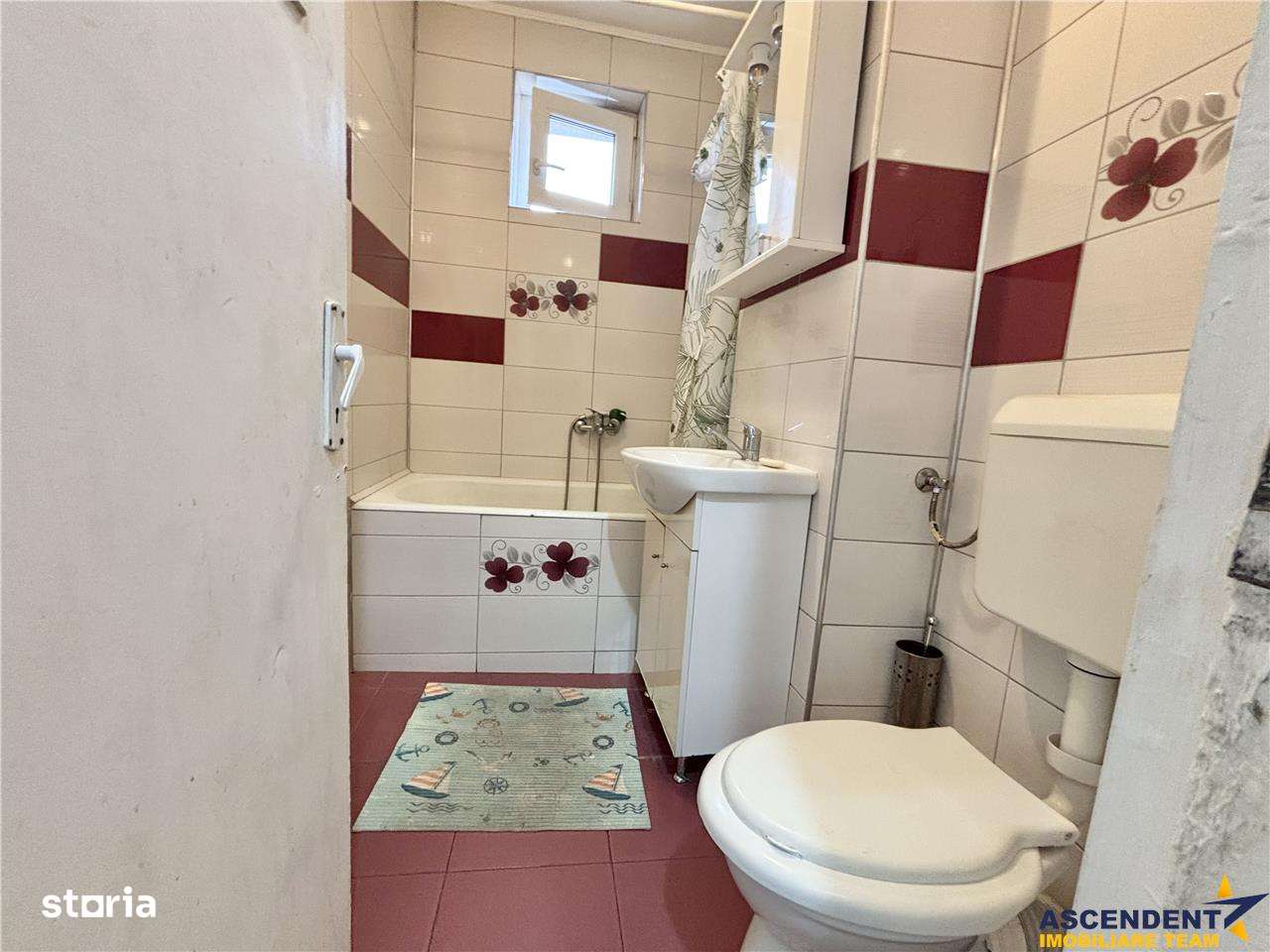 Apartament cu potential ridicat, locatie privilegiata, Grivitei, Braso - Imagine principală: 5/8