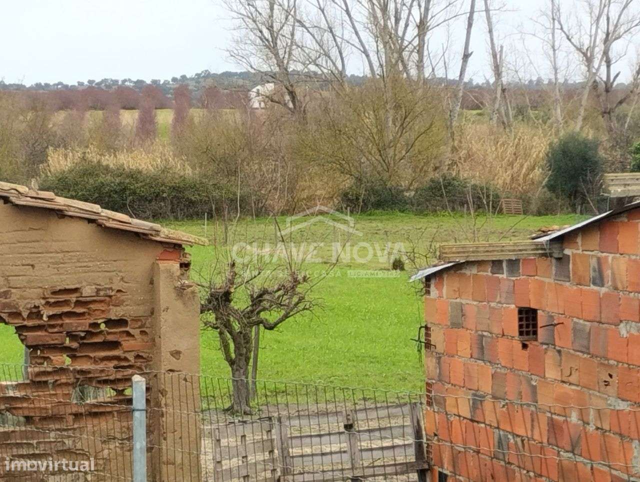 Uma verdadeira oportunidade, uma casa com 1,5 hectares de terreno.-12