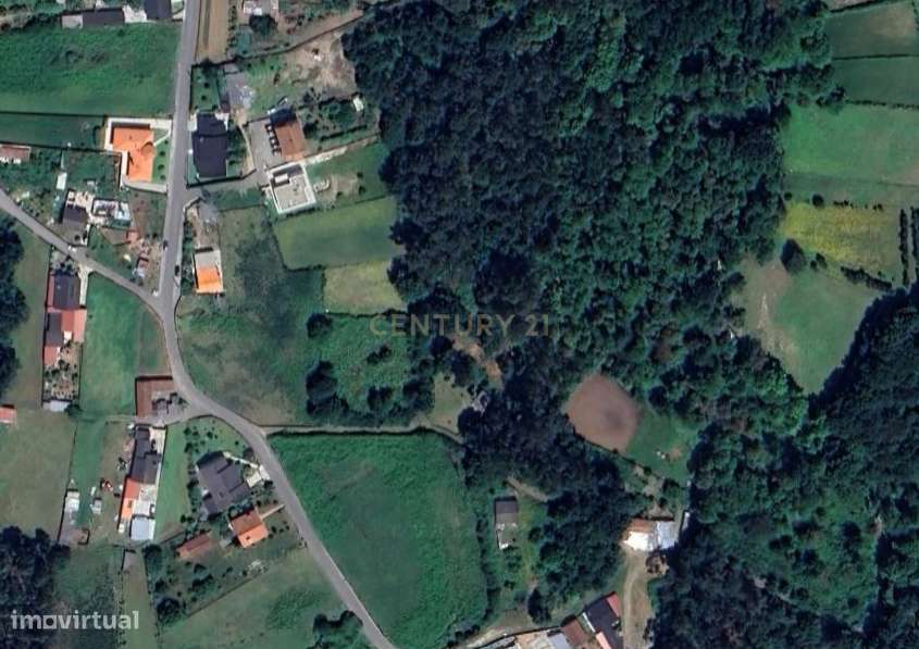 Terreno plano, com 2152m2, localizado a 5 minutos do centro de S. Pedr - Grande imagem: 2/9