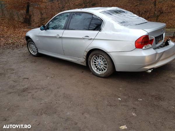 Dezmembrez BMW E90 - 1