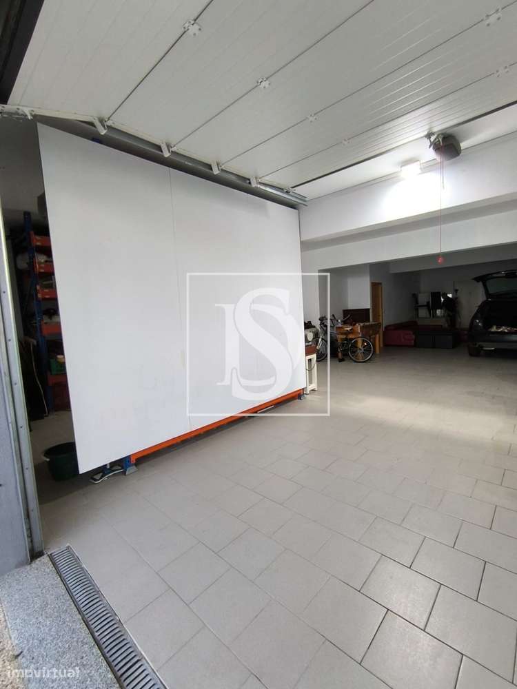 Moradia Isolada T3 em Vilar de Andorinho-9