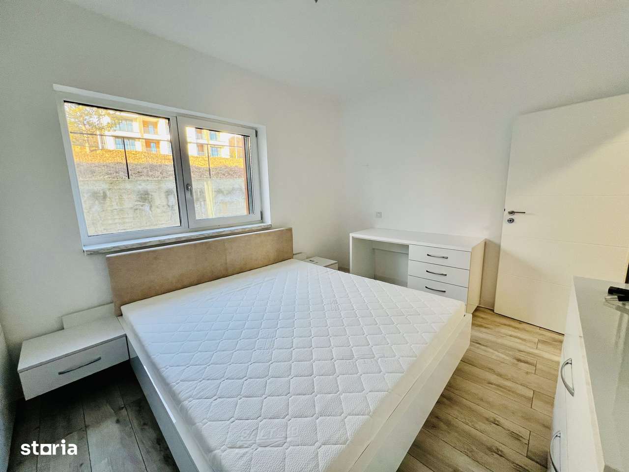 Apartament 3 camere cu balcon 22 mp - Ansamblu nou - Imagine principală: 4/7