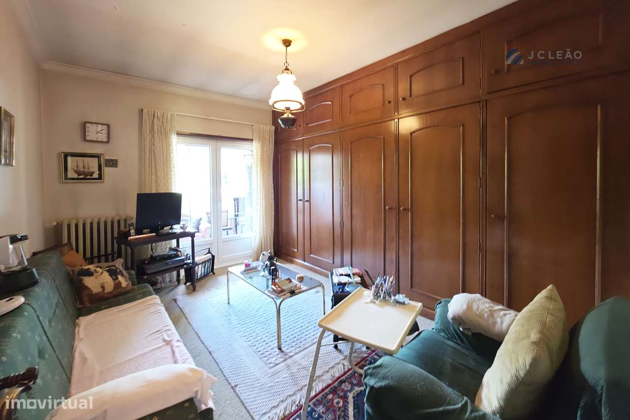 Quinta T4 com 3.670 m² de Terreno em Bitarães, Paredes-12