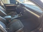 VW Passat Variant 2.0 TDi Highline DSG - 39