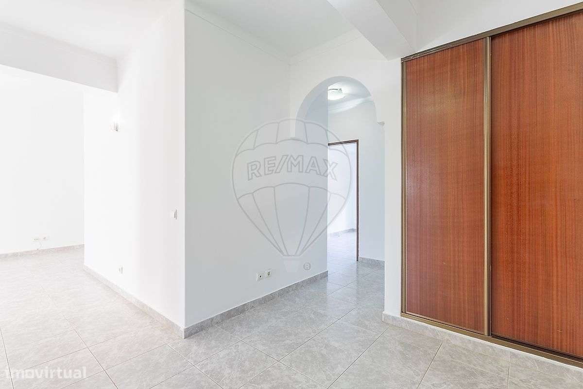 Apartamento T3 para arrendamento - Grande imagem: 2/18