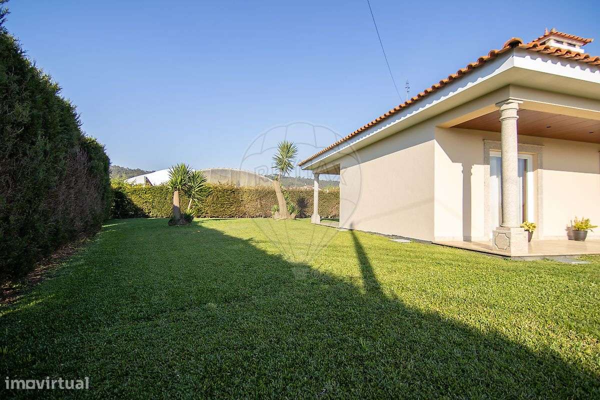 Moradia T3 para venda-26